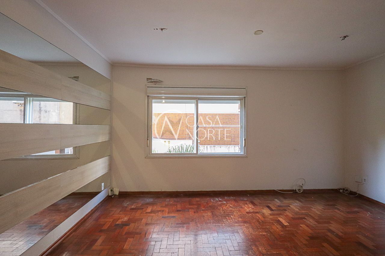 Apartamento à venda com 3 quartos, 95m², 1 vaga, Rua Pedro Weingartner no bairro Rio Branco em Porto Alegre