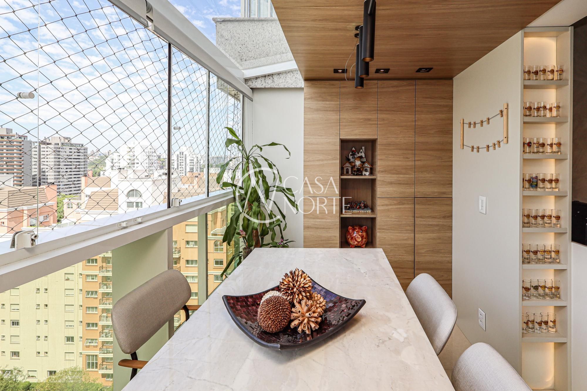 Apartamento à venda com 3 quartos, 92m², 1 suíte, 2 vagas, Rua Carlos Contursi no bairro Jardim Europa em Porto Alegre