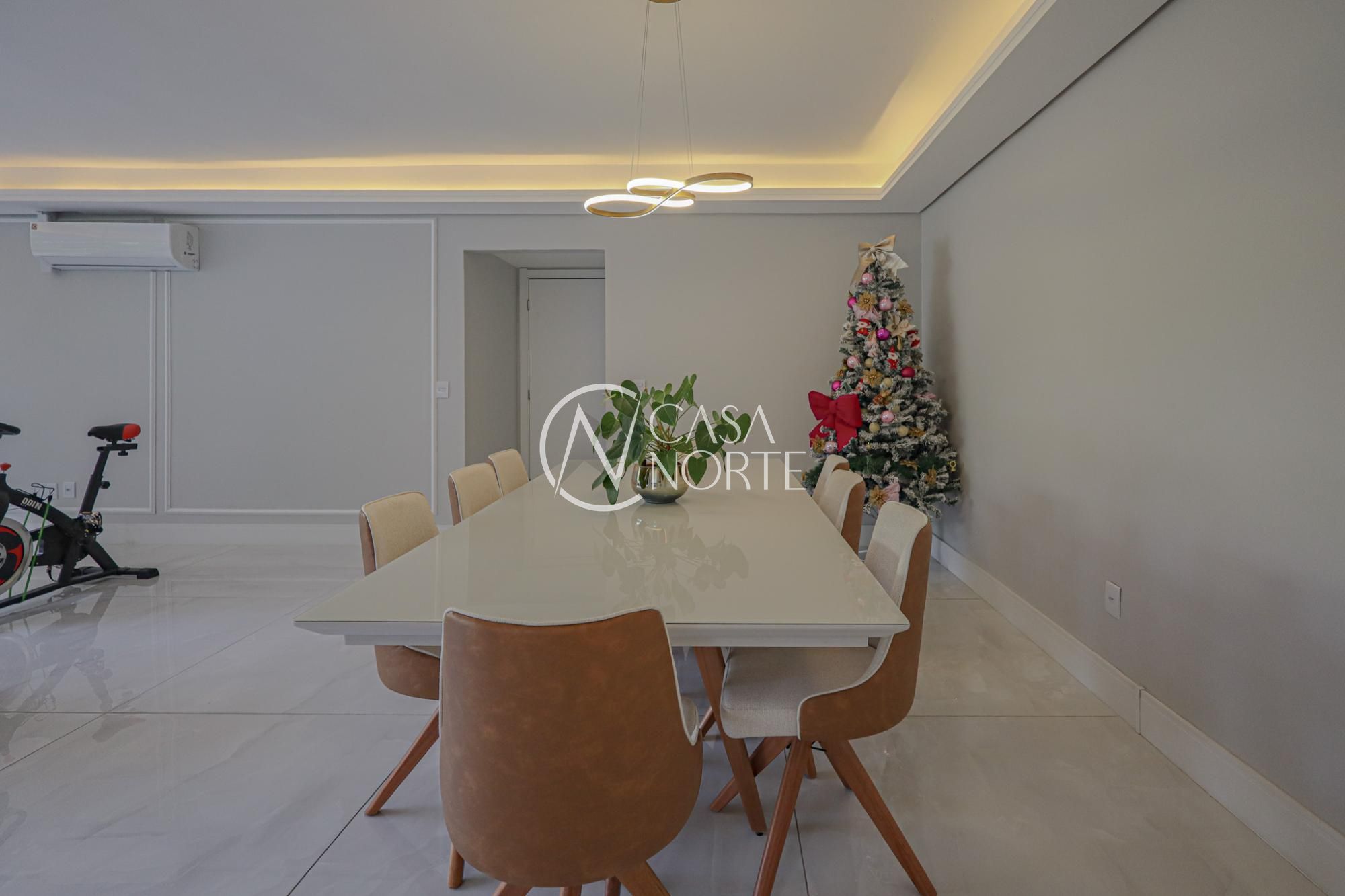 Apartamento à venda com 3 quartos, 133m², 1 suíte, 1 vaga, Rua Engenheiro Álvaro Nunes Pereira no bairro Moinhos de Vento em Porto Alegre