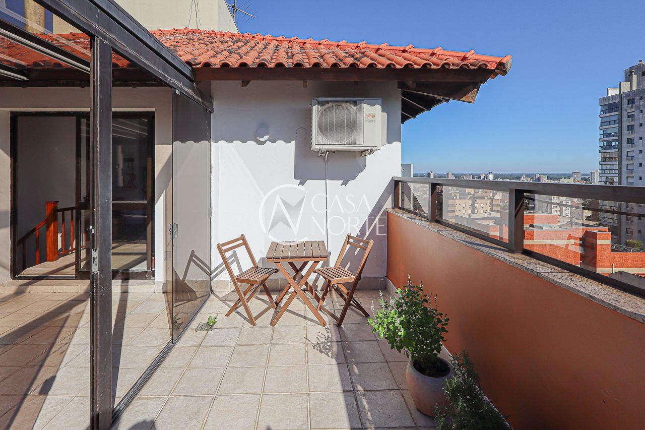 Cobertura à venda com 3 quartos, 196m², 1 suíte, 3 vagas, Rua Carlos Von Koseritz no bairro Higienópolis em Porto Alegre