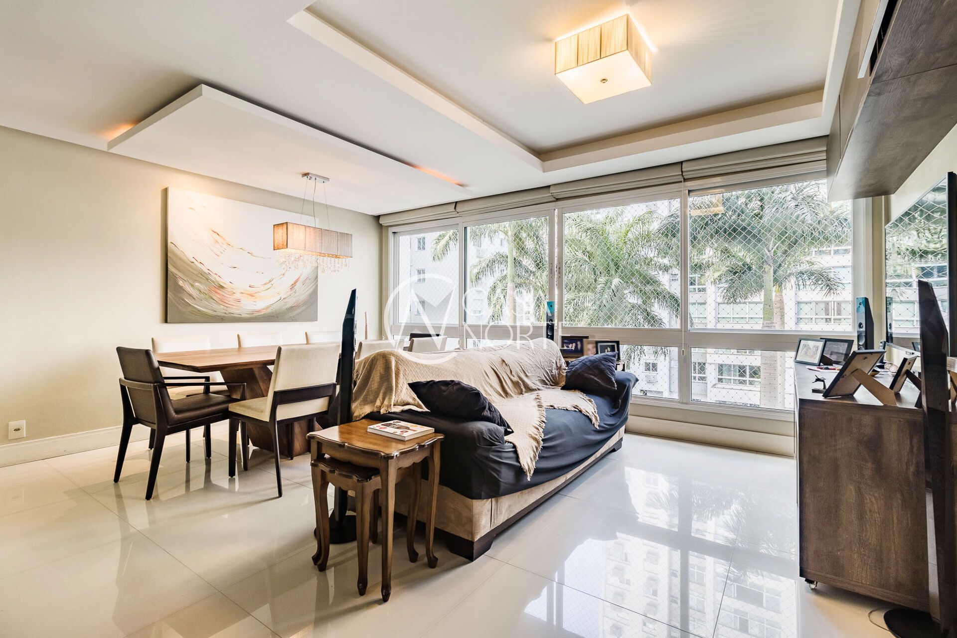 Apartamento à venda com 3 quartos, 106m², 1 suíte, 2 vagas, Rua Jari no bairro Passo da Areia em Porto Alegre