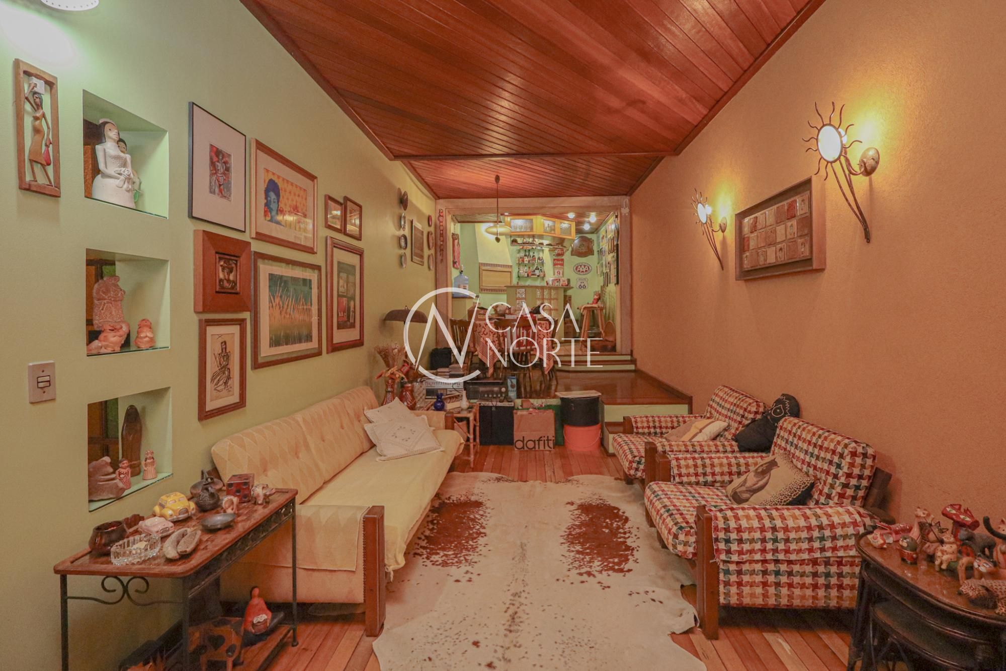 Casa de Condomínio à venda com 2 quartos, 130m², 1 vaga, Rua Vicente da Fontoura no bairro Rio Branco em Porto Alegre