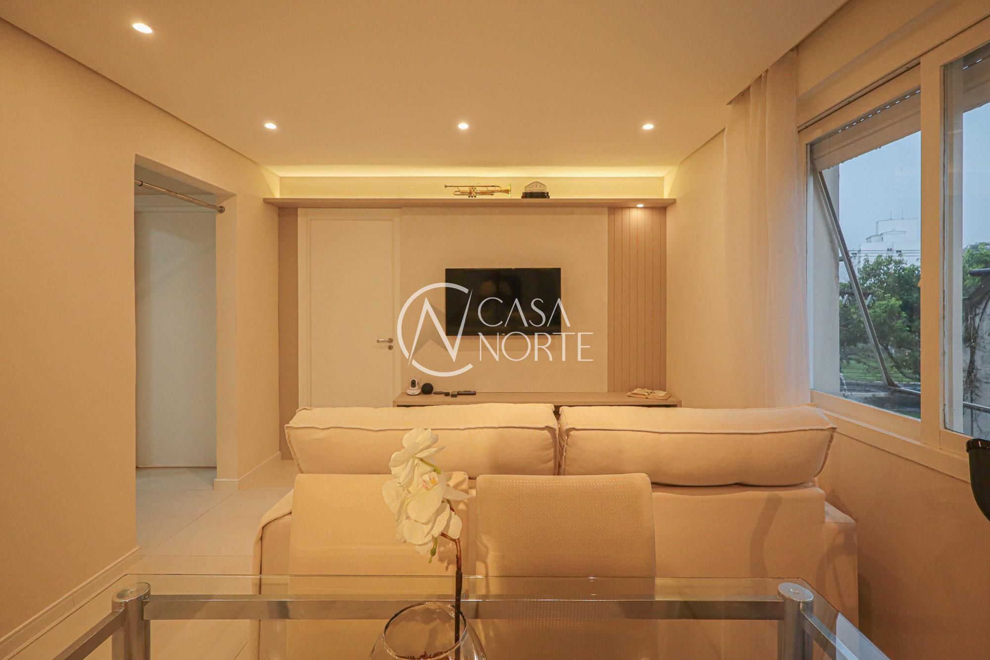 Apartamento à venda com 2 quartos, 56m², 1 vaga, Rua São Manoel no bairro Santana em Porto Alegre