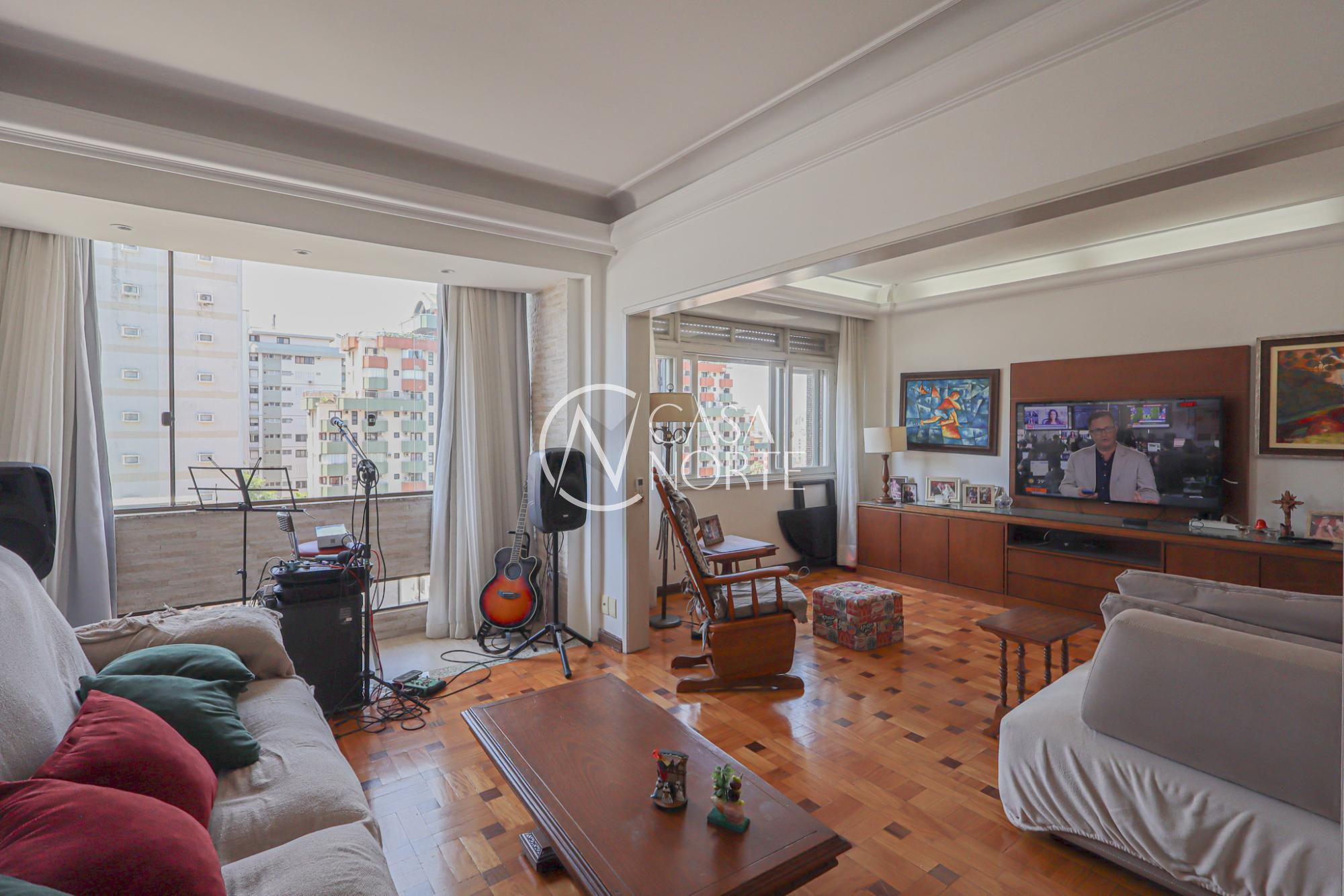 Apartamento à venda com 3 quartos, 160m², 1 suíte, 1 vaga, Rua Santo Antônio no bairro Rio Branco em Porto Alegre