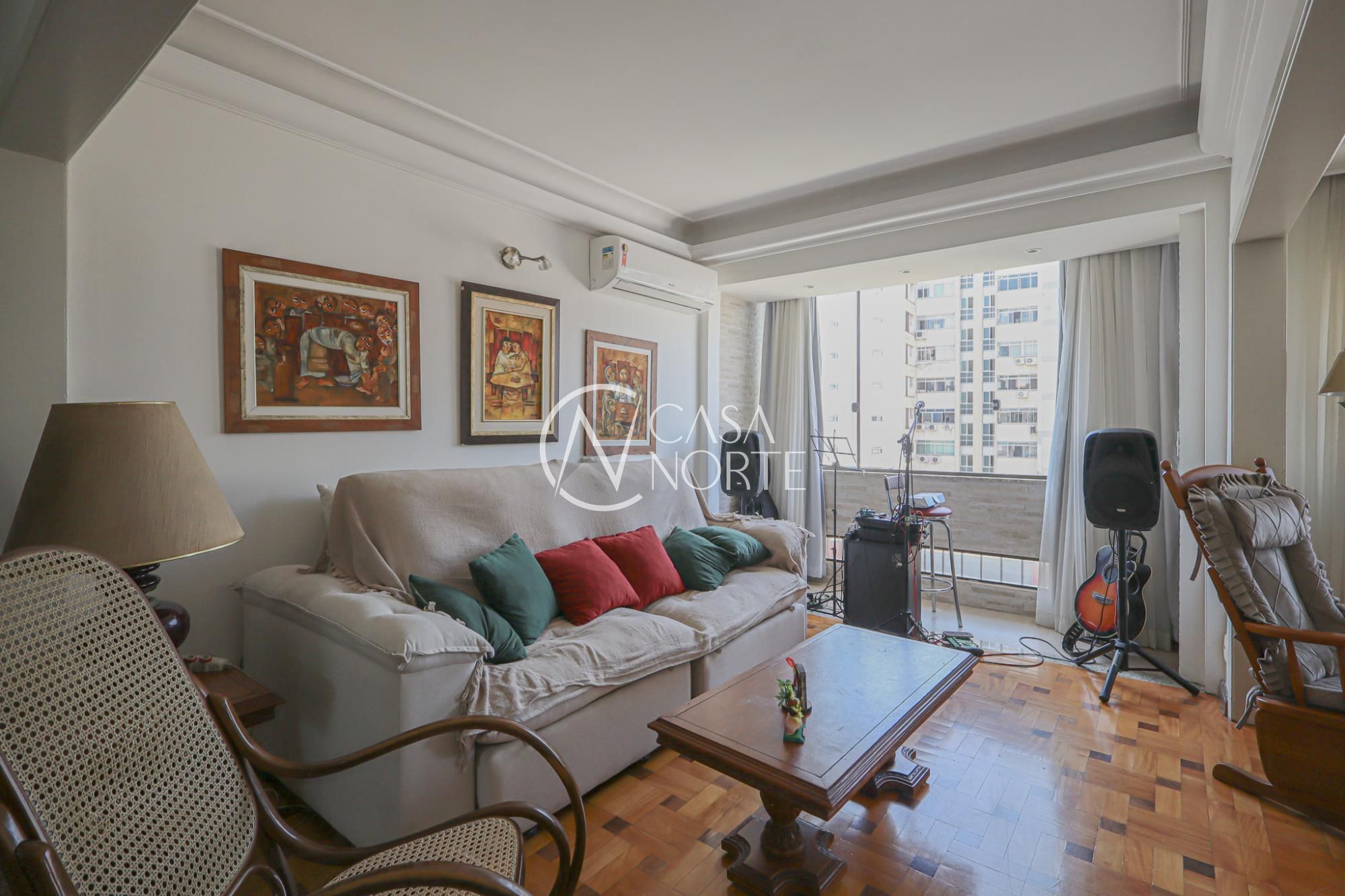 Apartamento à venda com 3 quartos, 160m², 1 suíte, 1 vaga, Rua Santo Antônio no bairro Rio Branco em Porto Alegre