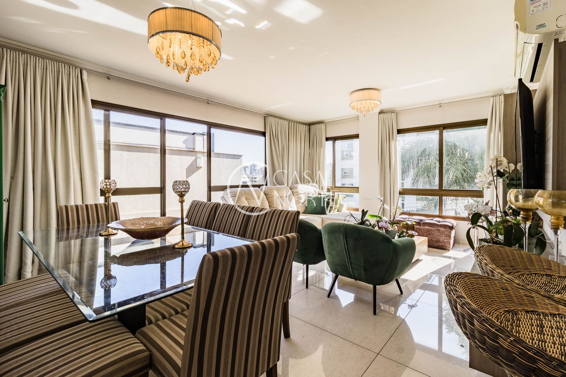 Apartamento Garden à venda com 2 quartos, 165m², 2 suítes, 2 vagas, Avenida Mariland no bairro Mont Serrat em Porto Alegre