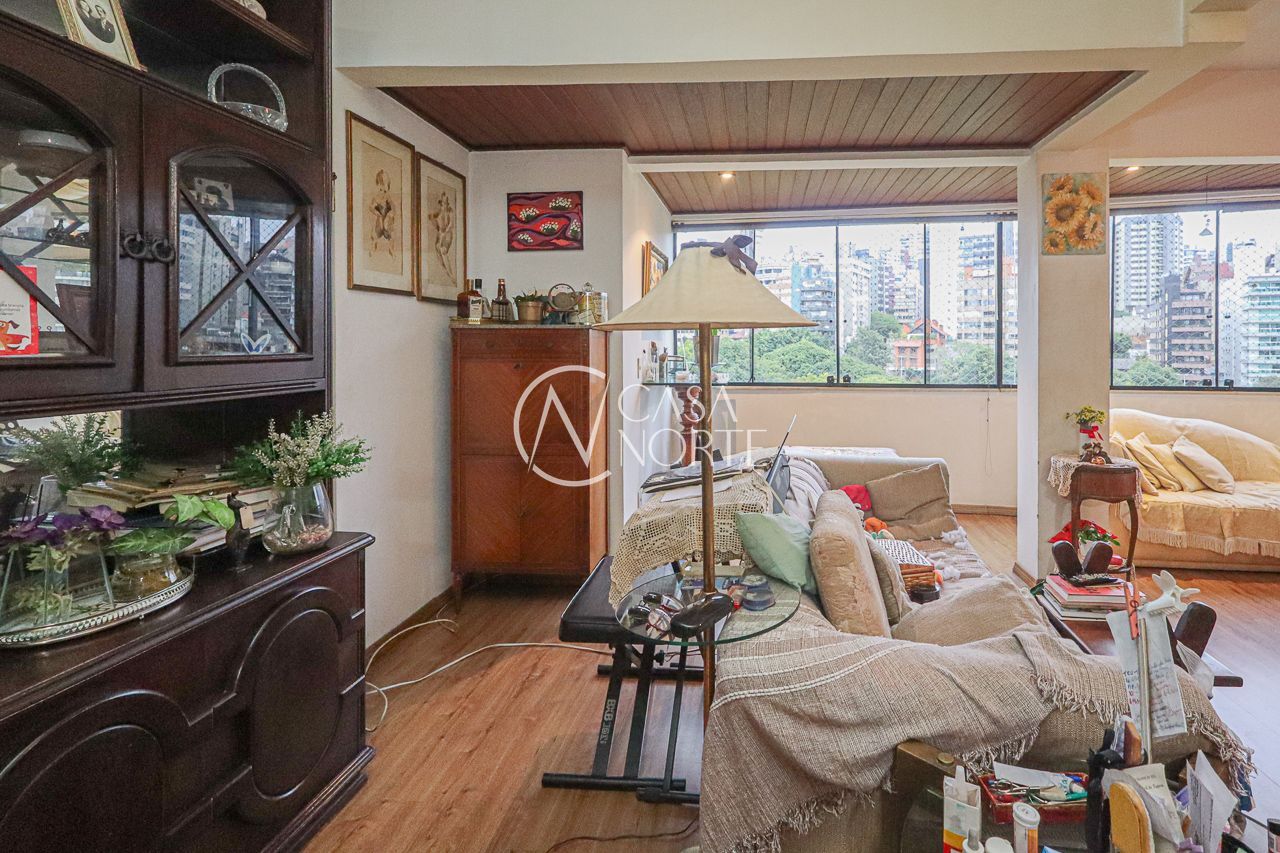 Cobertura à venda com 3 quartos, 246m², 1 suíte, 2 vagas, Avenida Nilópolis no bairro Petrópolis em Porto Alegre