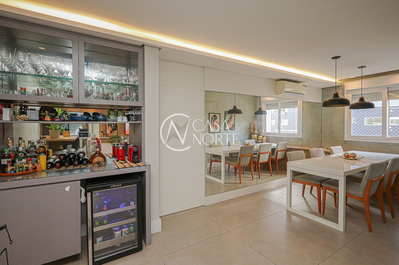 Apartamento à venda com 3 quartos, 90m², 1 suíte, 2 vagas, Rua Doutor Carlos Renato Rua Fonseca no bairro Jardim Sabará em Porto Alegre