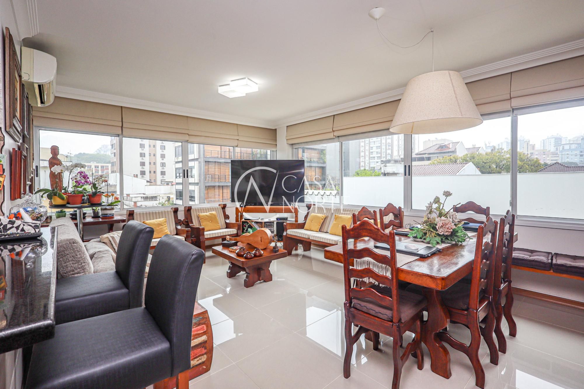 Apartamento à venda com 3 quartos, 95m², 1 suíte, 2 vagas, Rua José Scutari no bairro Passo da Areia em Porto Alegre