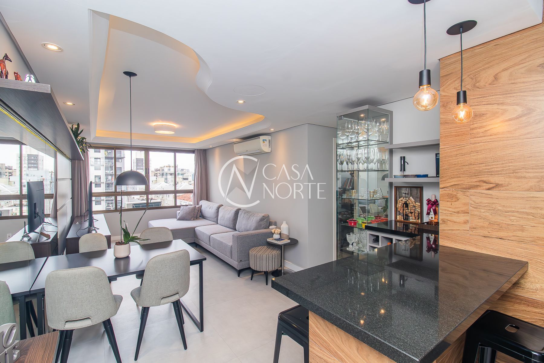 Apartamento à venda com 2 quartos, 66m², 1 suíte, 2 vagas, Rua Coronel Corte Real no bairro Petrópolis em Porto Alegre