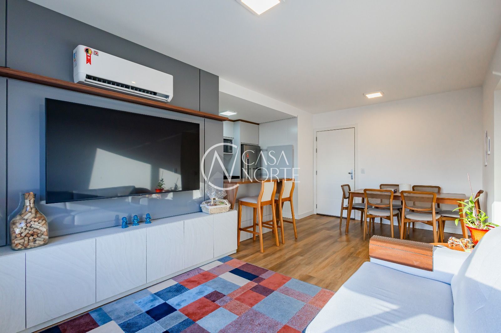 Apartamento à venda com 2 quartos, 69m², 1 suíte, 1 vaga, Rua Alberto Silva no bairro Vila Ipiranga em Porto Alegre