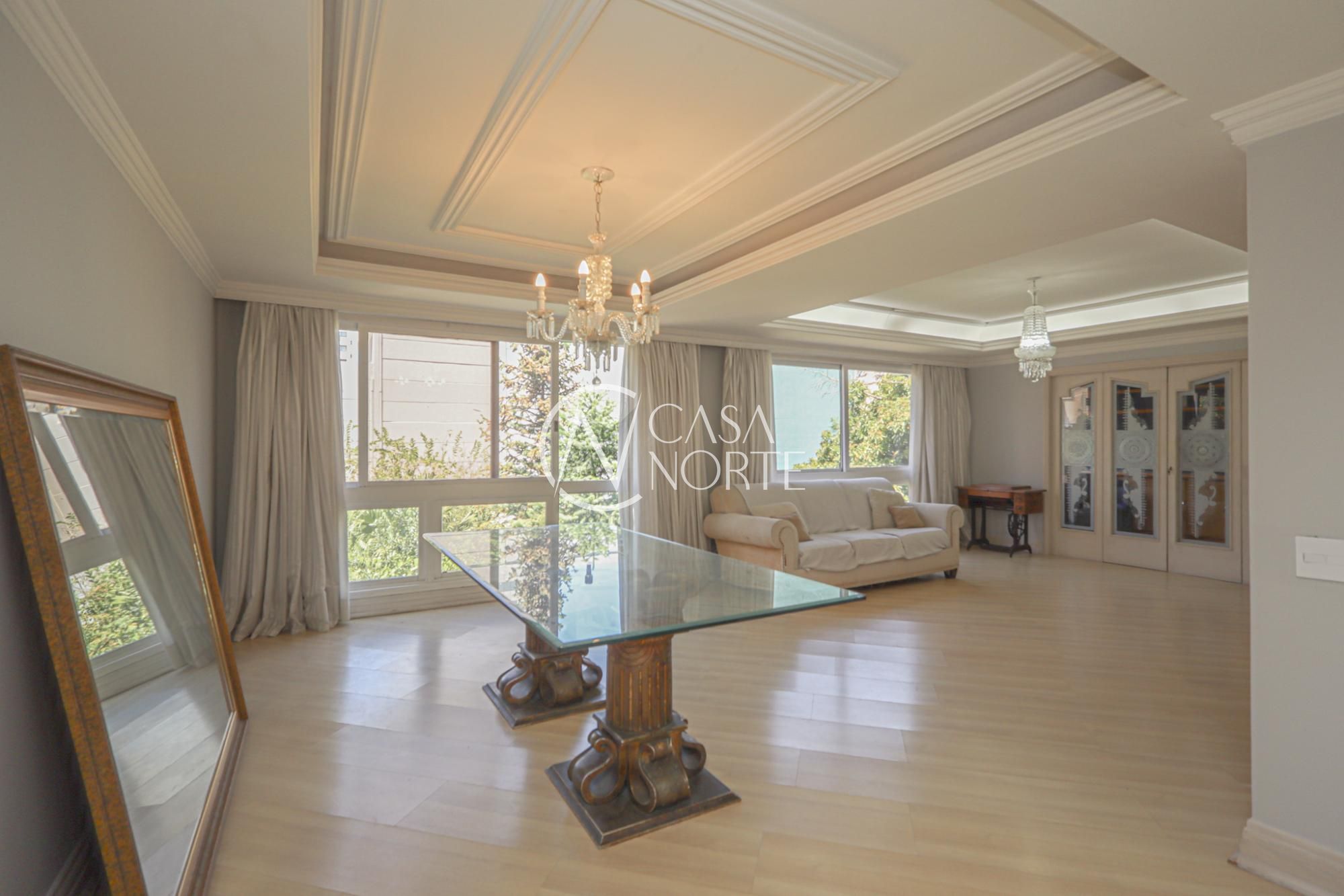 Apartamento à venda com 3 quartos, 224m², 1 suíte, 2 vagas, Rua Anita Garibaldi no bairro Mont Serrat em Porto Alegre