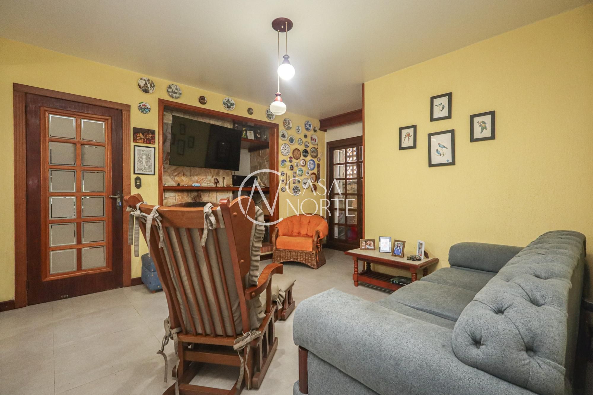 Casa à venda com 3 quartos, 185m², 1 suíte, 2 vagas, Avenida Alcides S. Severiano no bairro Sarandi em Porto Alegre