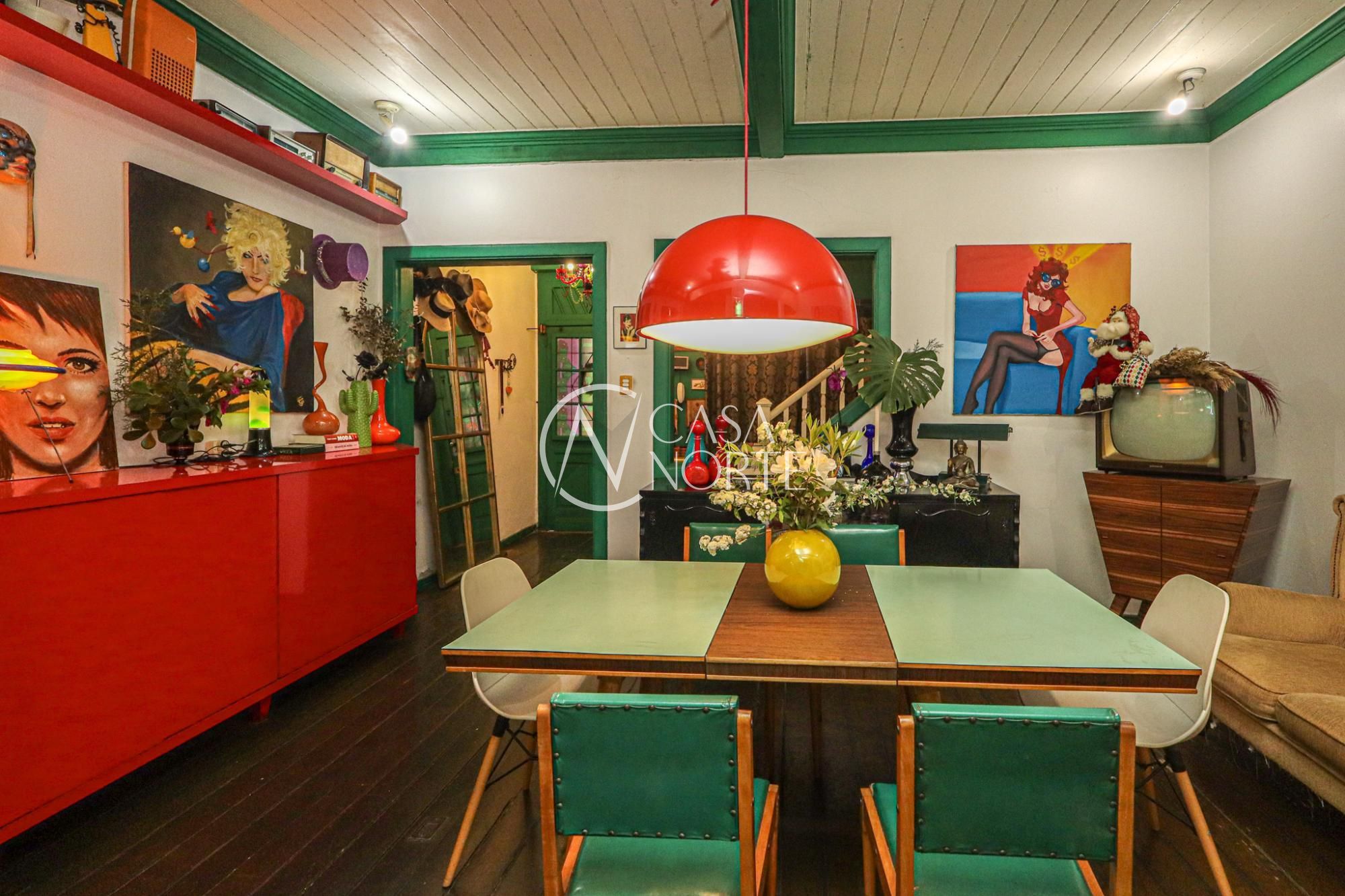 Casa à venda com 3 quartos, 221m², 1 suíte, Rua Coronel Bordini no bairro Auxiliadora em Porto Alegre