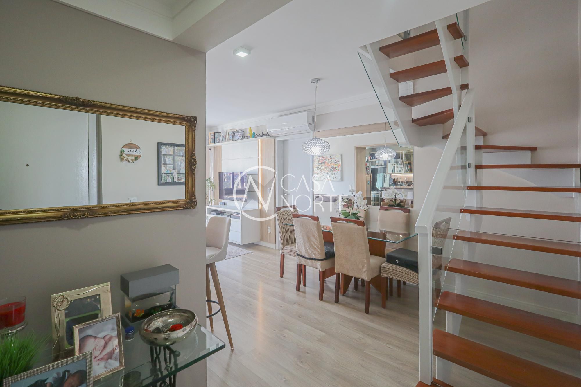 Cobertura à venda com 2 quartos, 156m², 2 vagas, Rua Coronel Feijó no bairro Higienópolis em Porto Alegre