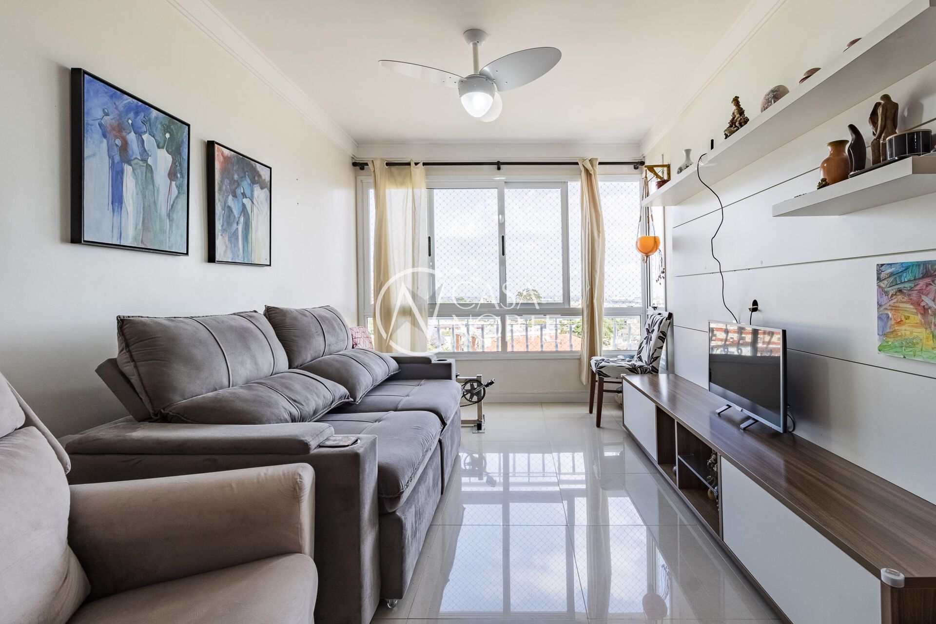 Apartamento à venda com 2 quartos, 72m², 1 suíte, 2 vagas, Avenida Bernardi no bairro Cristo Redentor em Porto Alegre