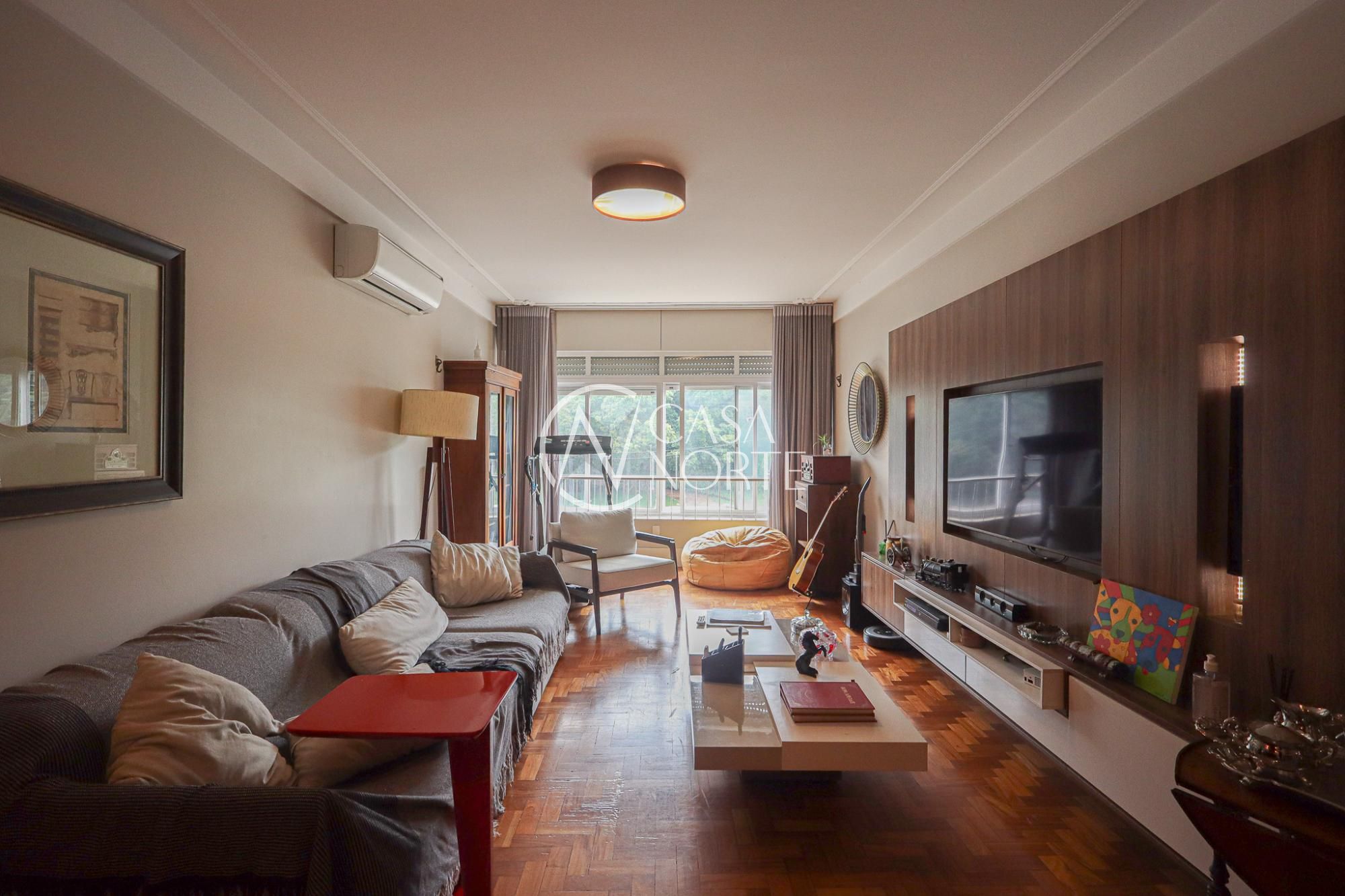 Apartamento Garden à venda com 3 quartos, 131m², 1 vaga, Rua da República no bairro Cidade Baixa em Porto Alegre