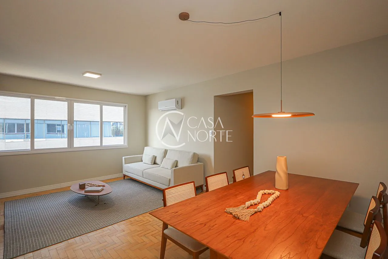 Apartamento à venda com 3 quartos, 108m², 1 suíte, 1 vaga, Avenida Carlos Gomes no bairro Três Figueiras em Porto Alegre