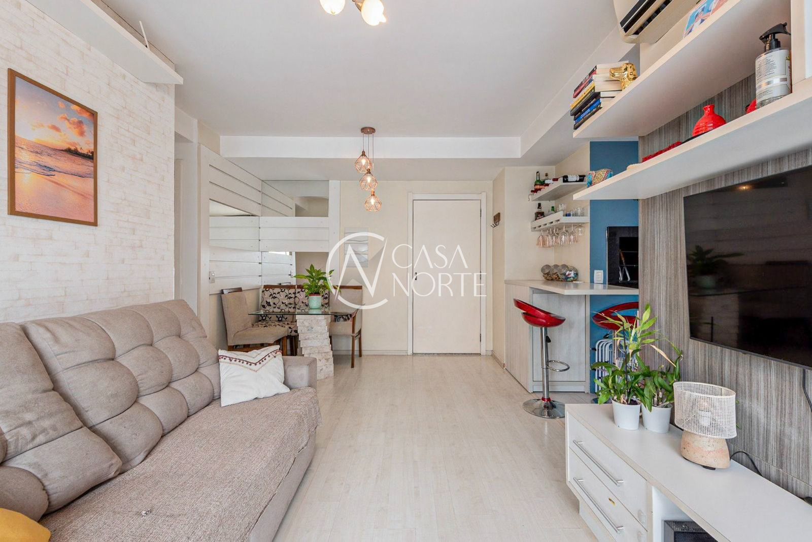 Apartamento à venda com 2 quartos, 61m², 1 suíte, 2 vagas, Avenida Andaraí no bairro Passo da Areia em Porto Alegre