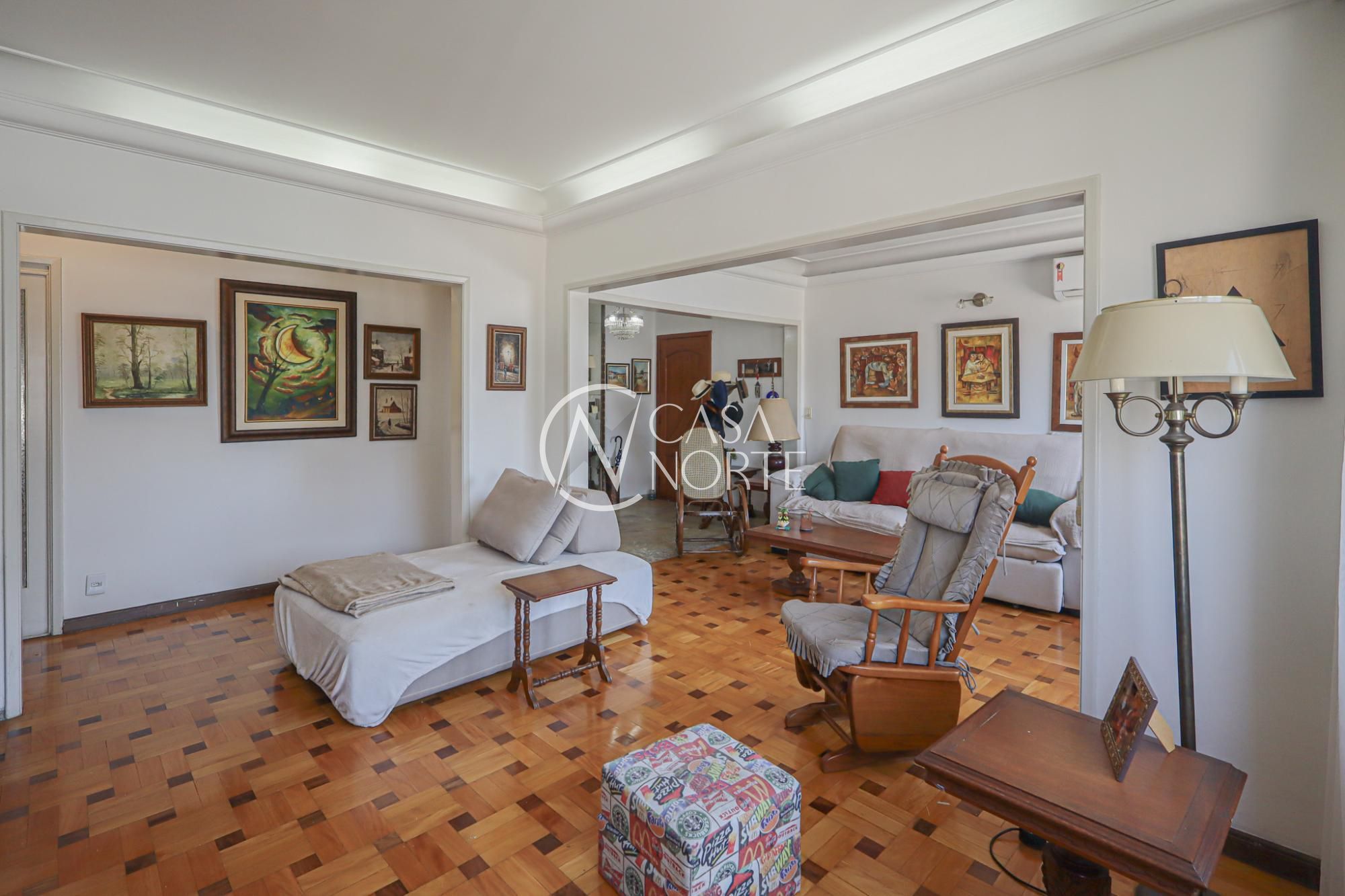 Apartamento à venda com 3 quartos, 160m², 1 suíte, 1 vaga, Rua Santo Antônio no bairro Rio Branco em Porto Alegre