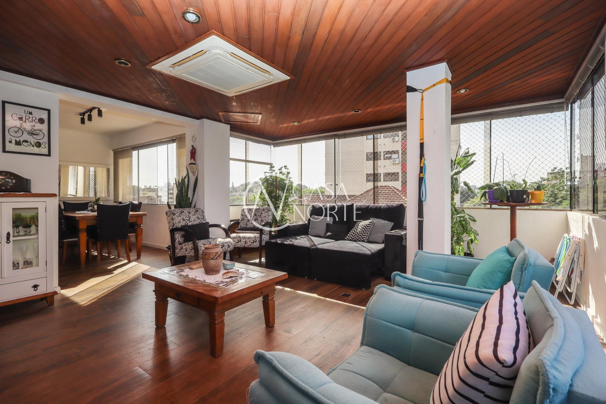 Apartamento à venda com 3 quartos, 123m², 1 suíte, 2 vagas, Rua Fernando Abbott no bairro Cristo Redentor em Porto Alegre