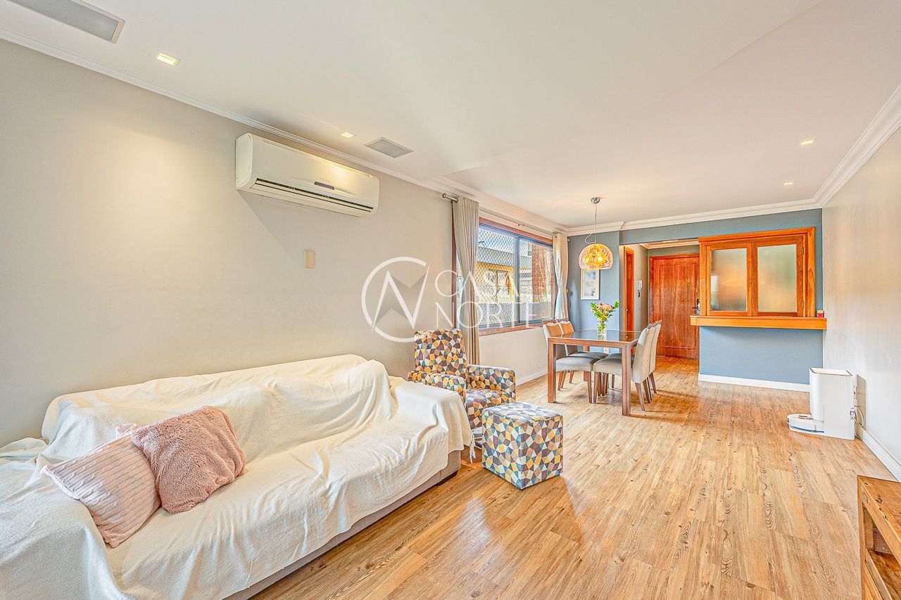 Apartamento à venda com 3 quartos, 107m², 1 suíte, 2 vagas, Rua Carlos Von Koseritz no bairro Higienópolis em Porto Alegre