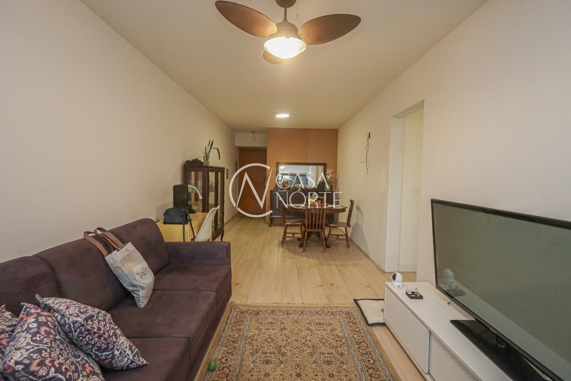 Apartamento à venda com 3 quartos, 89m², 1 suíte, 2 vagas, Rua Umbú no bairro Passo da Areia em Porto Alegre