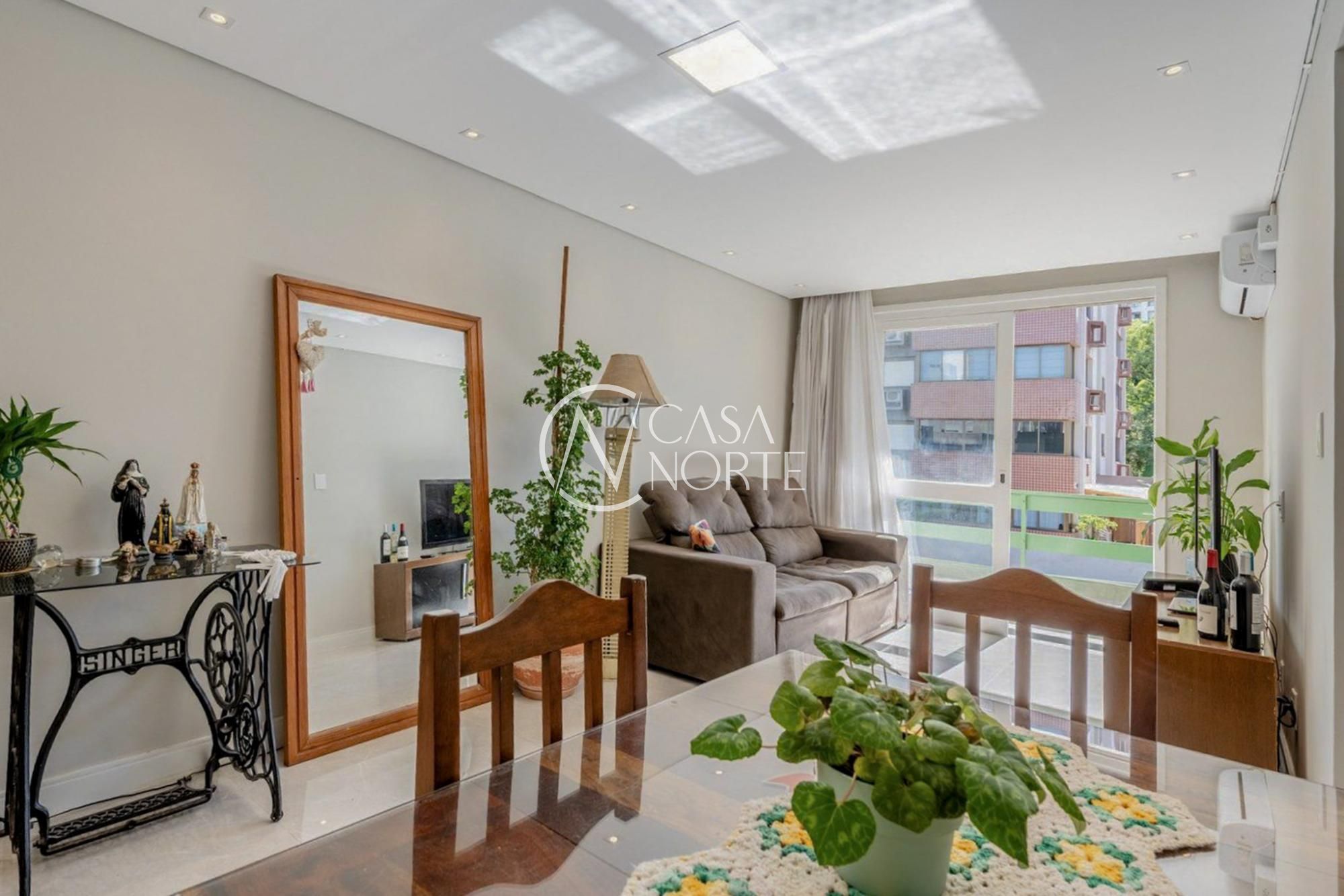 Apartamento à venda com 3 quartos, 170m², 1 vaga, Rua Luiz Cosme no bairro Passo da Areia em Porto Alegre