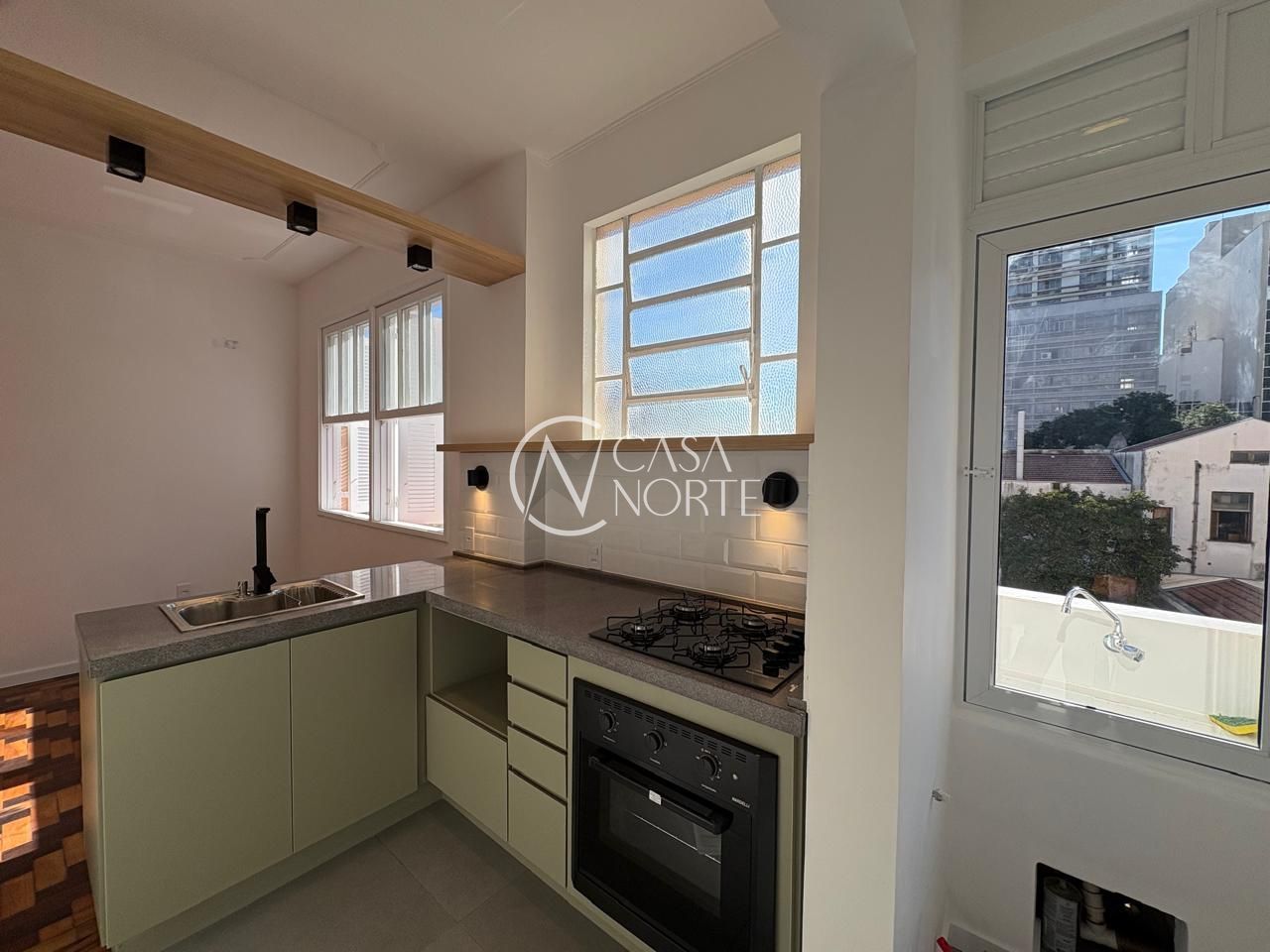 Apartamento à venda com 1 quarto, 44m², Rua General Bento Martins no bairro Centro Histórico em Porto Alegre