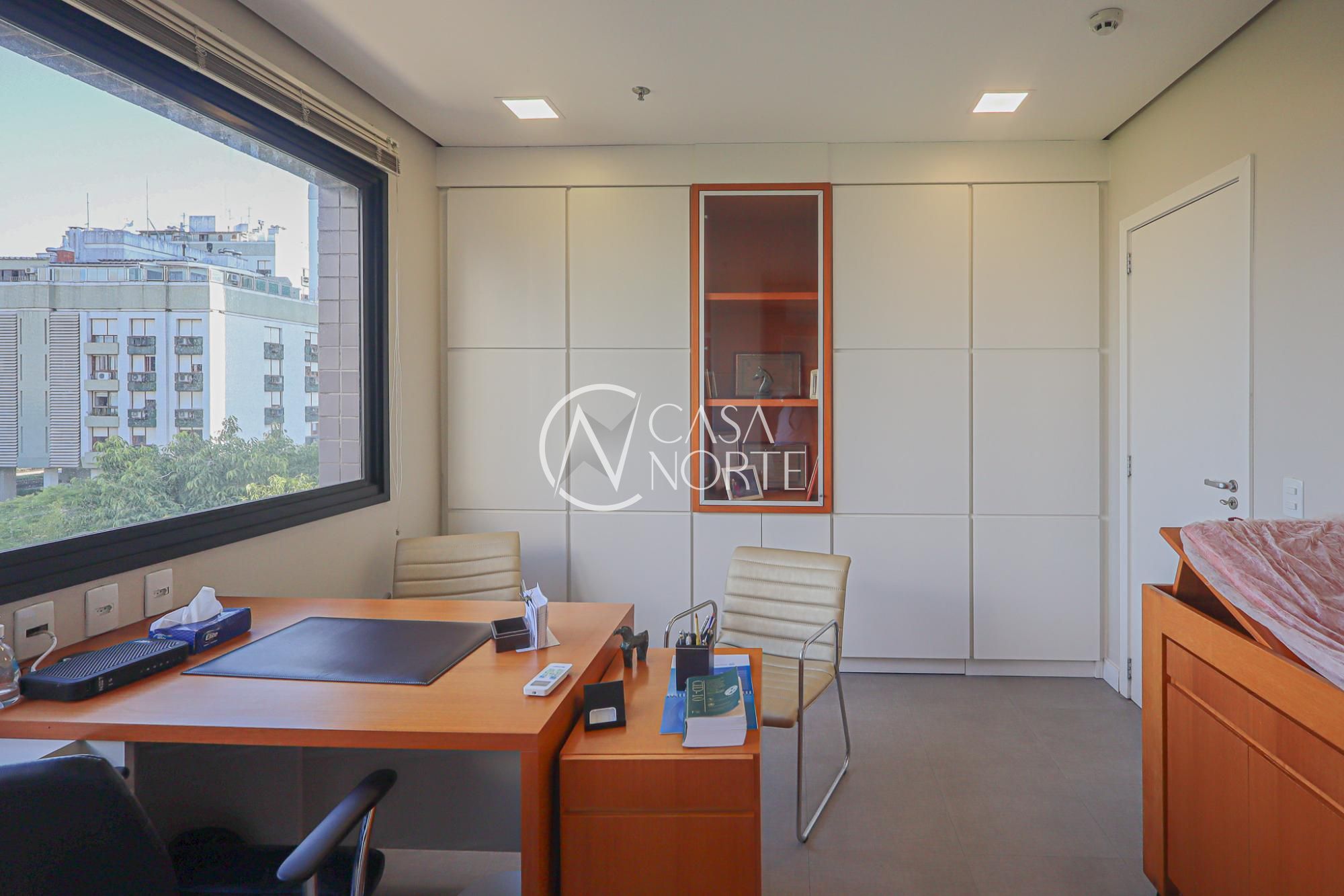 Sala Comercial à venda com 1 quarto, 42m², 1 vaga, Avenida Plínio Brasil Milano no bairro Boa Vista em Porto Alegre