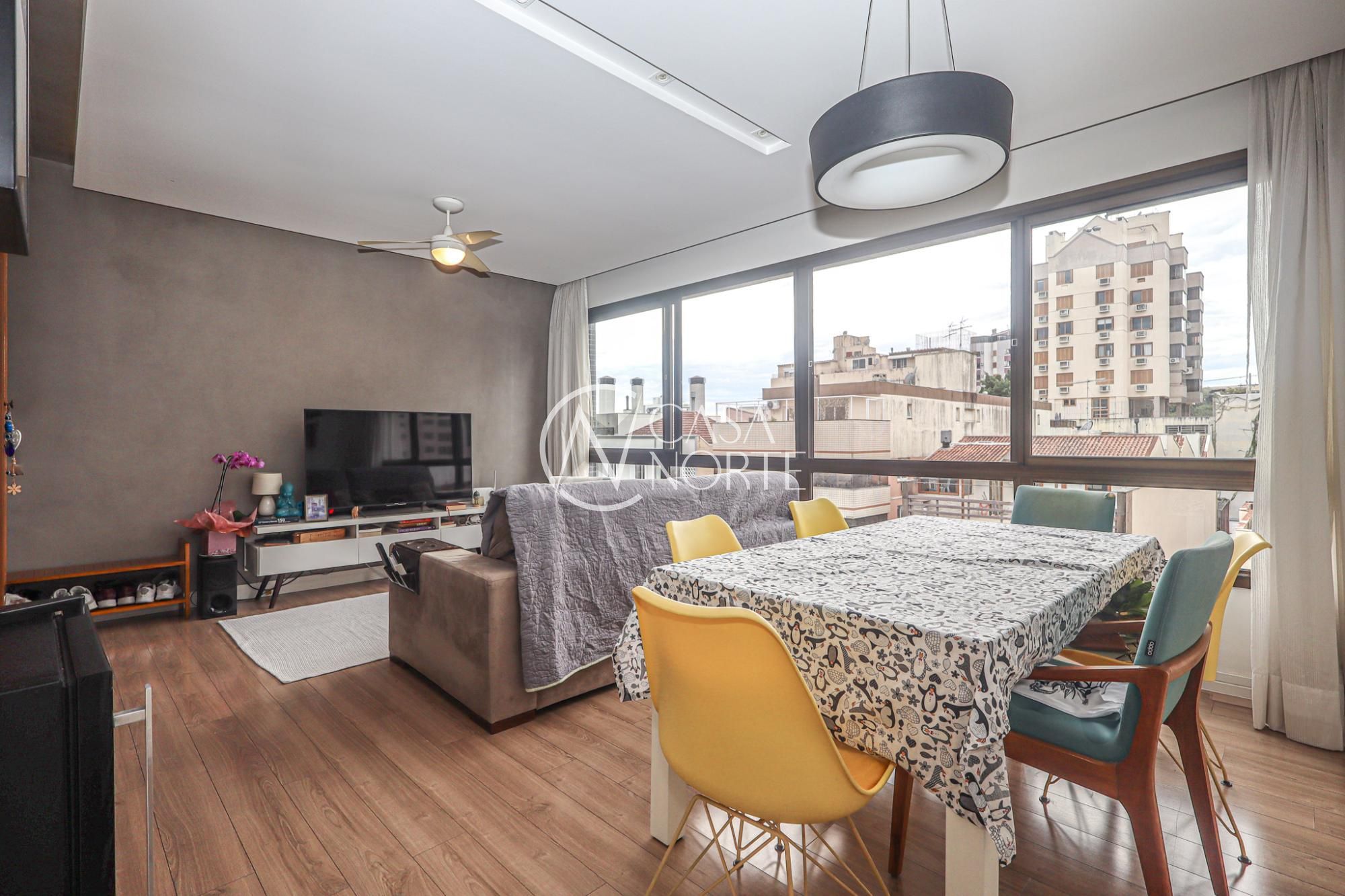 Apartamento à venda com 2 quartos, 73m², 1 suíte, 1 vaga, Rua Carlos Von Koseritz no bairro São João em Porto Alegre