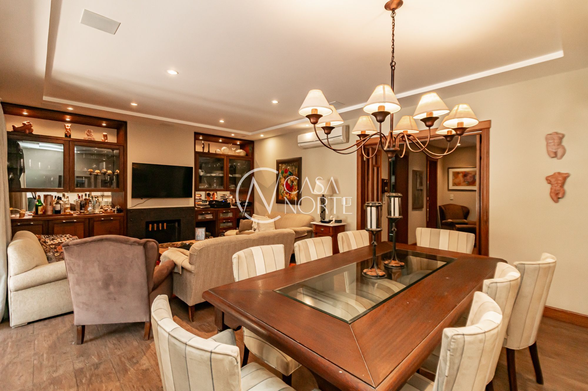 Casa de Condomínio à venda com 3 quartos, 313m², 2 suítes, 3 vagas, Rua Osório Tuyuty de Oliveira Freitas no bairro Três Figueiras em Porto Alegre