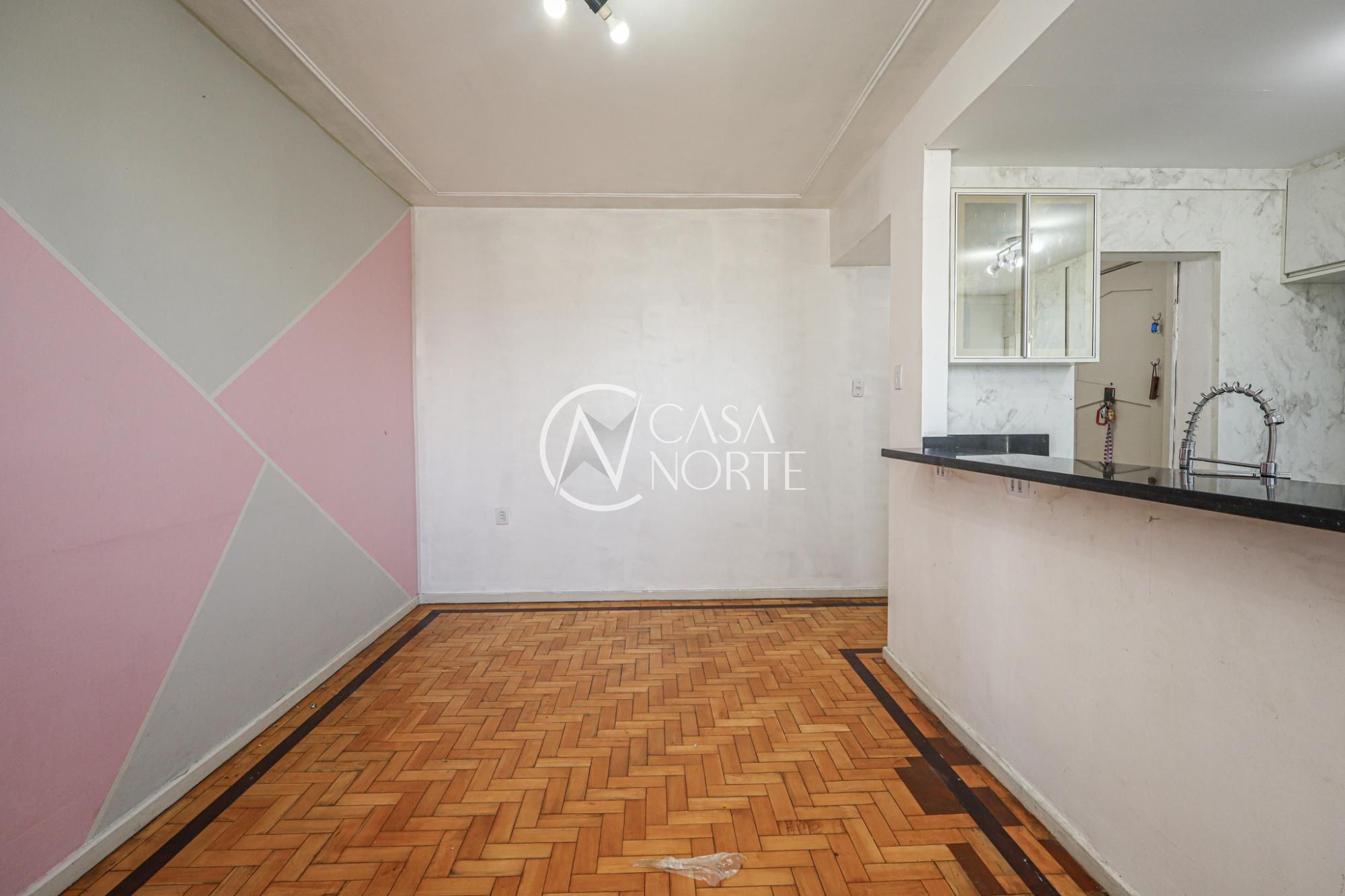 Apartamento à venda com 2 quartos, 69m², Rua João Guimarães no bairro Santa Cecília em Porto Alegre