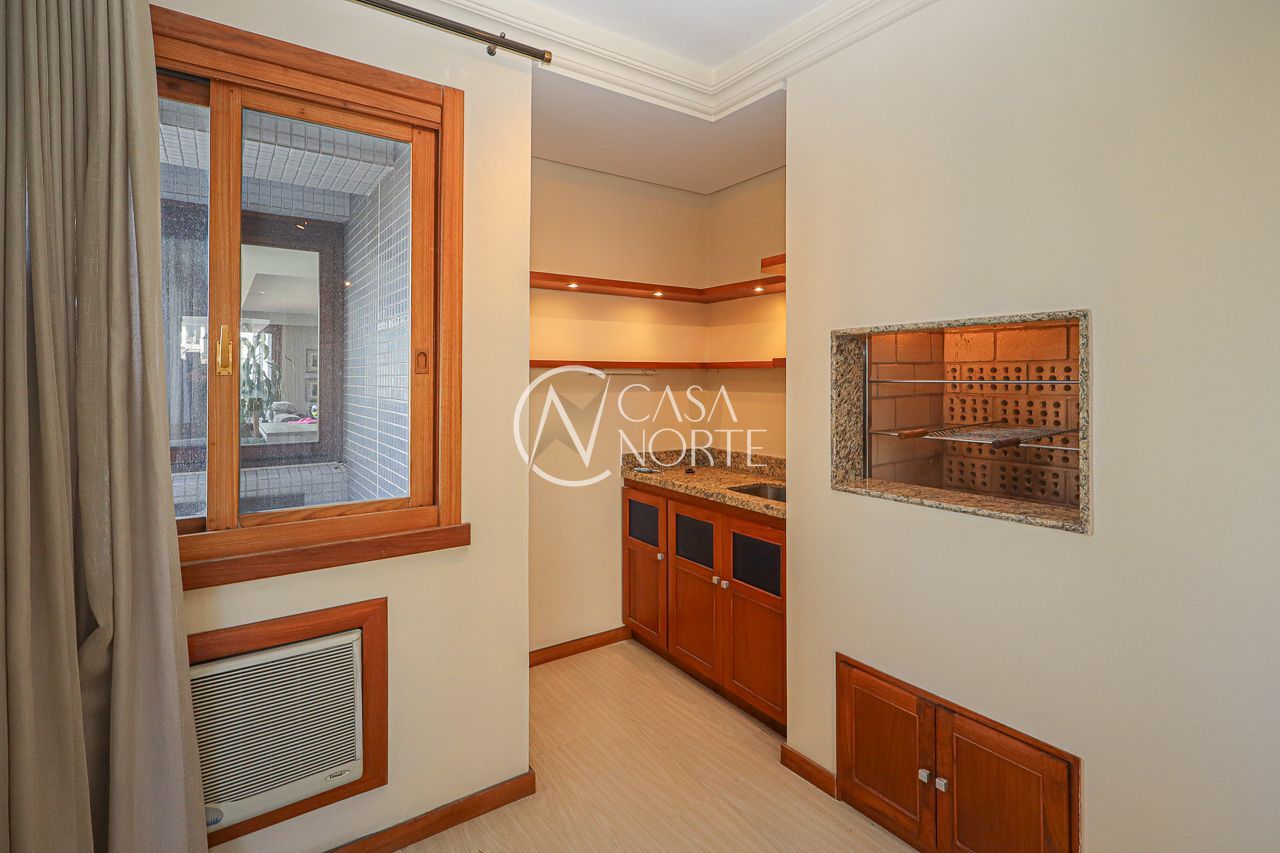 Apartamento à venda com 3 quartos, 136m², 1 suíte, 2 vagas, Avenida Mariland no bairro Auxiliadora em Porto Alegre