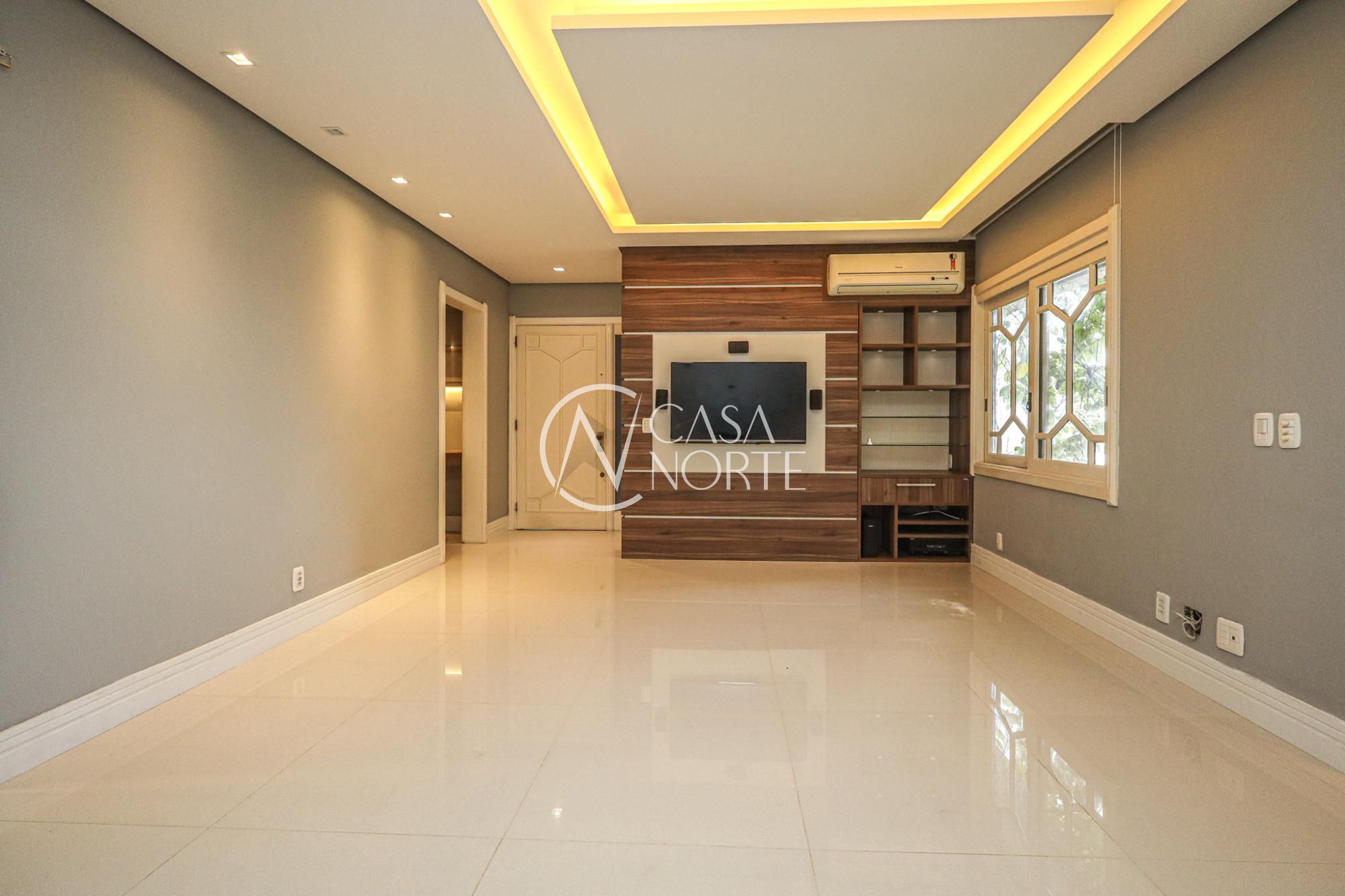 Apartamento à venda com 3 quartos, 150m², 1 suíte, 2 vagas, Avenida Mariland no bairro Auxiliadora em Porto Alegre