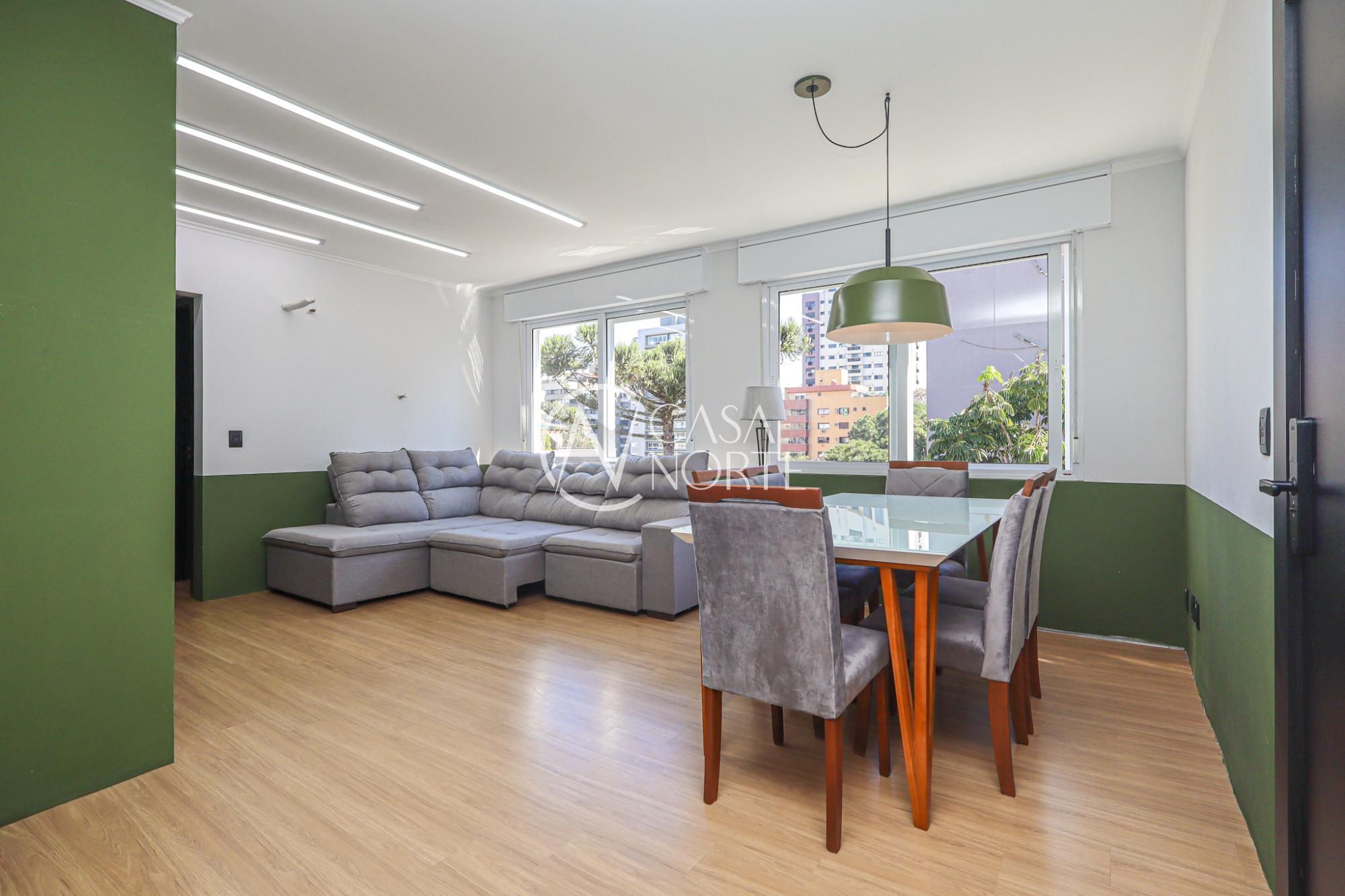 Apartamento à venda com 3 quartos, 90m², 1 suíte, 1 vaga, Rua Marques do Pombal, no bairro Auxiliadora em Porto Alegre