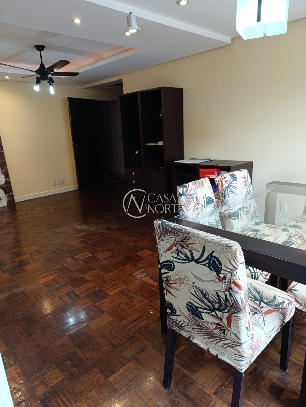 Apartamento à venda com 3 quartos, 117m², 1 suíte, 1 vaga, Rua General Souza Doca no bairro Petrópolis em Porto Alegre