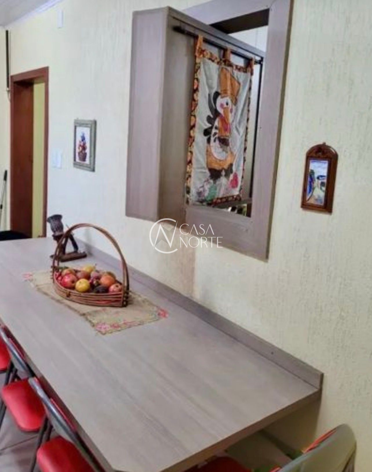 Casa à venda com 3 quartos, 190m², 1 suíte, 2 vagas, Rua Monte Flor no bairro Jardim Floresta em Porto Alegre