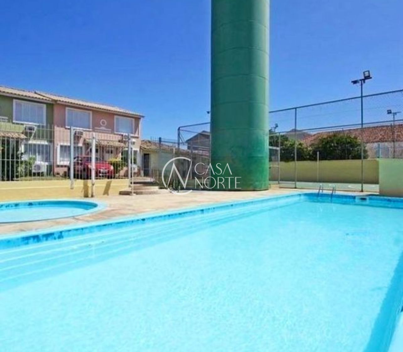 Casa à venda com 2 quartos, 91m², 1 vaga, Avenida Faria Lobato no bairro Sarandi em Porto Alegre