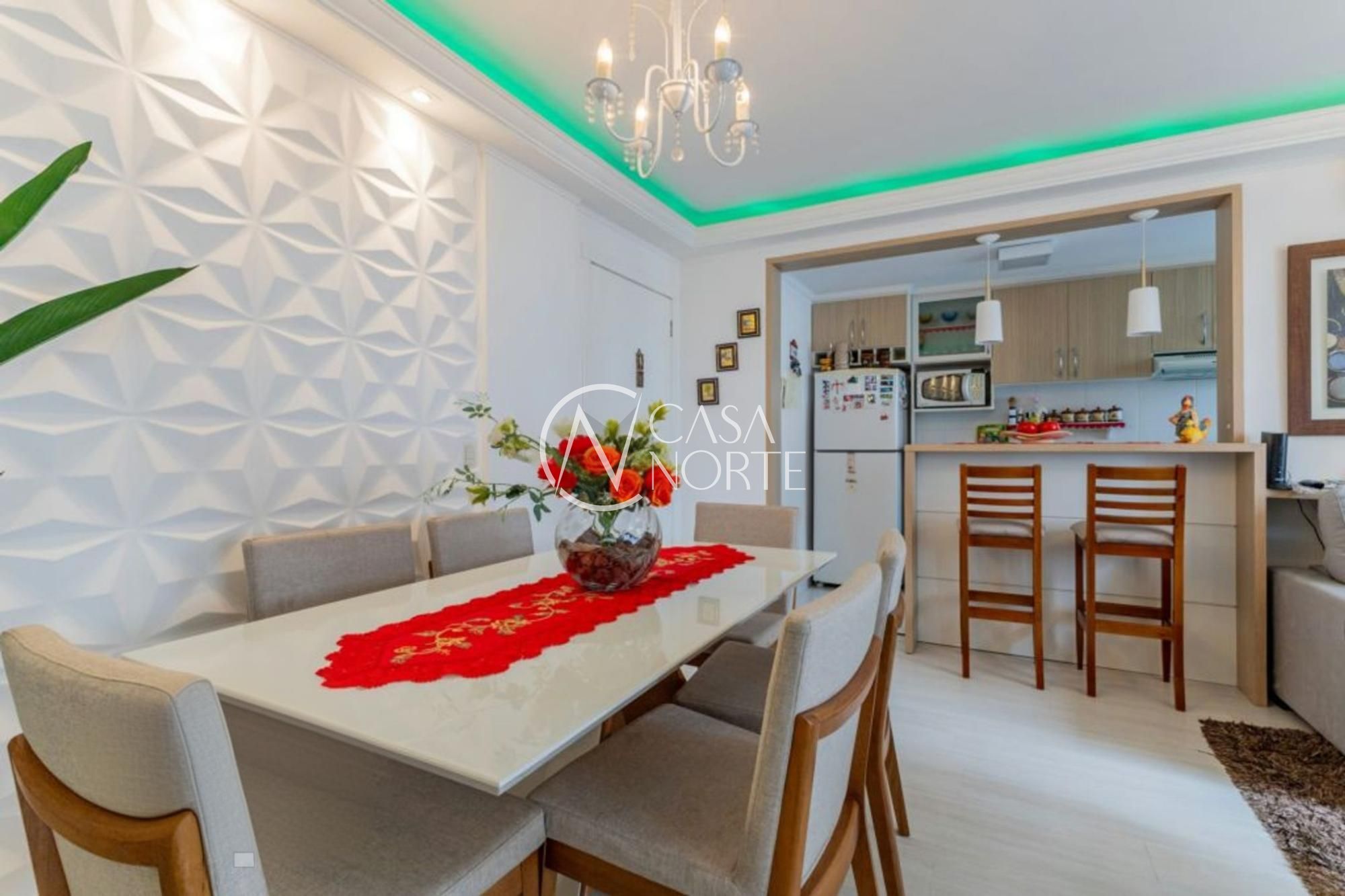 Apartamento à venda com 3 quartos, 65m², 1 suíte, 1 vaga, Avenida Dom Cláudio José Gonçalves Ponce de Leão no bairro Vila Ipiranga em Porto Alegre