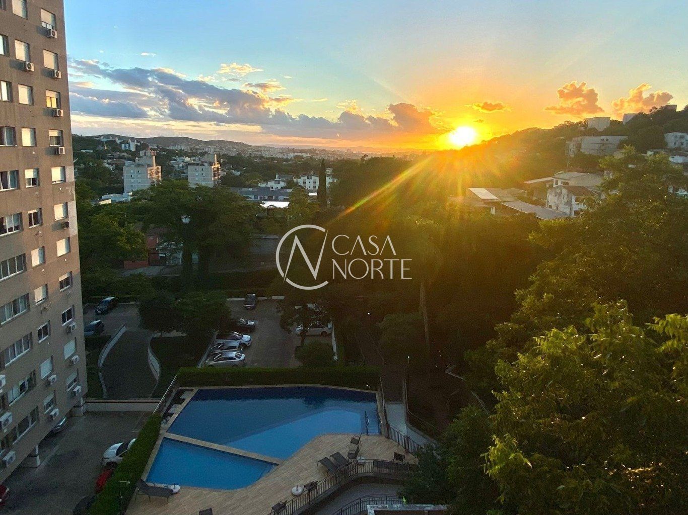 Apartamento à venda com 3 quartos, 74m², 1 suíte, 2 vagas, Rua Dário Totta no bairro Teresópolis em Porto Alegre