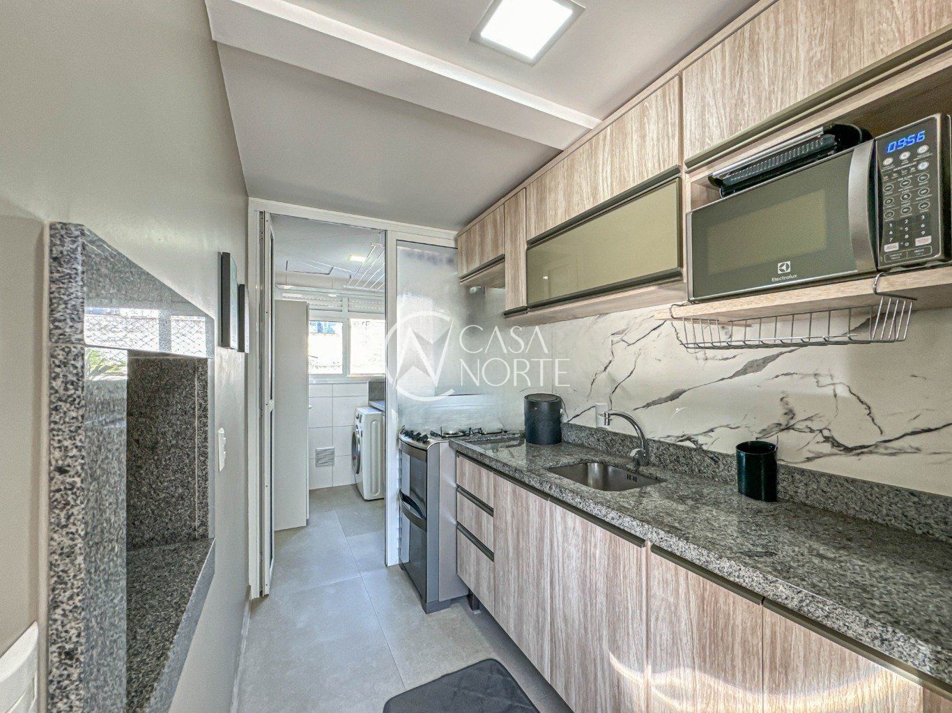 Apartamento à venda com 2 quartos, 72m², 1 suíte, 2 vagas, Rua Castro Alves no bairro Independência em Porto Alegre