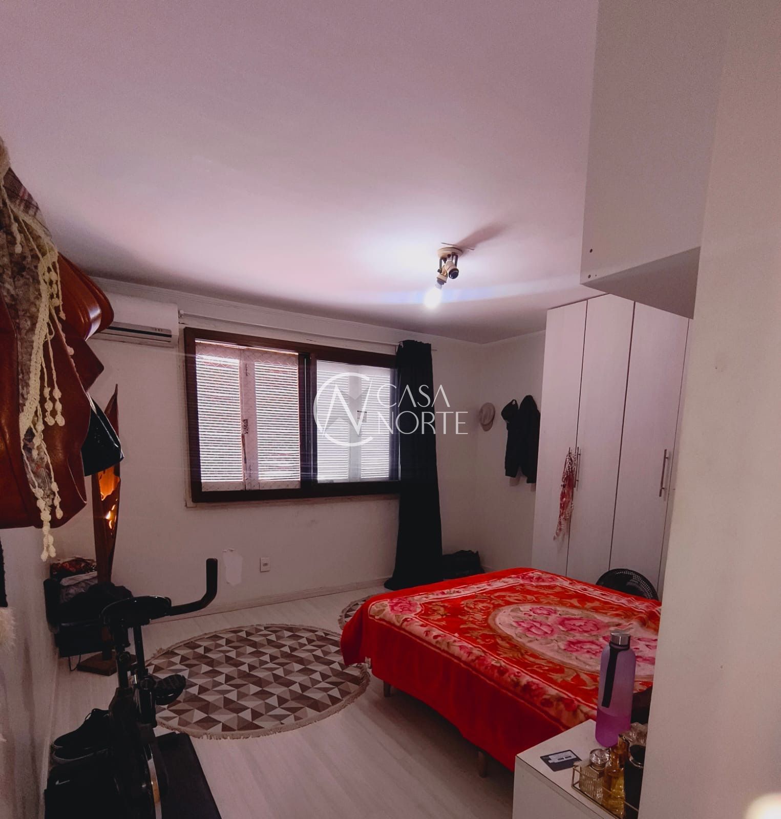 Apartamento à venda com 2 quartos, 104m², 1 suíte, 2 vagas, Rua Arnaldo Balve no bairro Jardim Itu em Porto Alegre