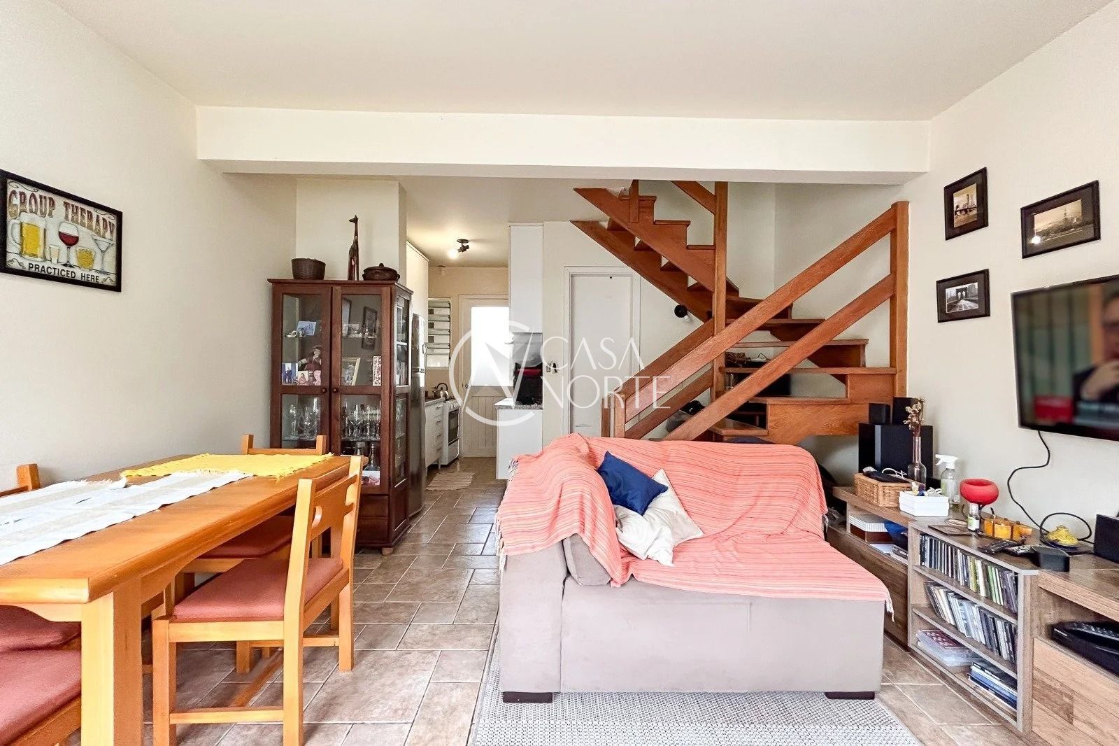 Casa à venda com 2 quartos, 79m², 1 suíte, 2 vagas, Avenida da Cavalhada no bairro Cavalhada em Porto Alegre