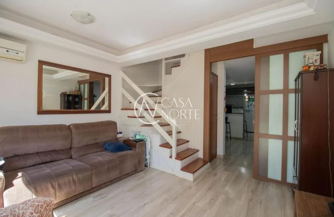 Casa de Condomínio à venda com 2 quartos, 76m², 2 suítes, 1 vaga, Rua Engenheiro Frederico Dahne no bairro Sarandi em Porto Alegre