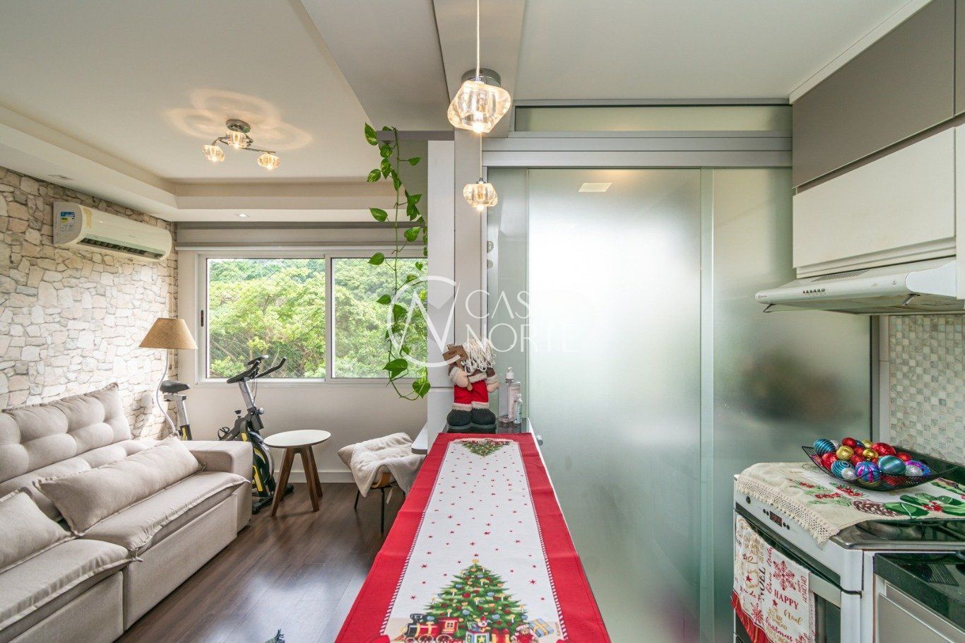 Apartamento à venda com 3 quartos, 66m², 1 suíte, 1 vaga, Avenida Bento Gonçalves no bairro Partenon em Porto Alegre