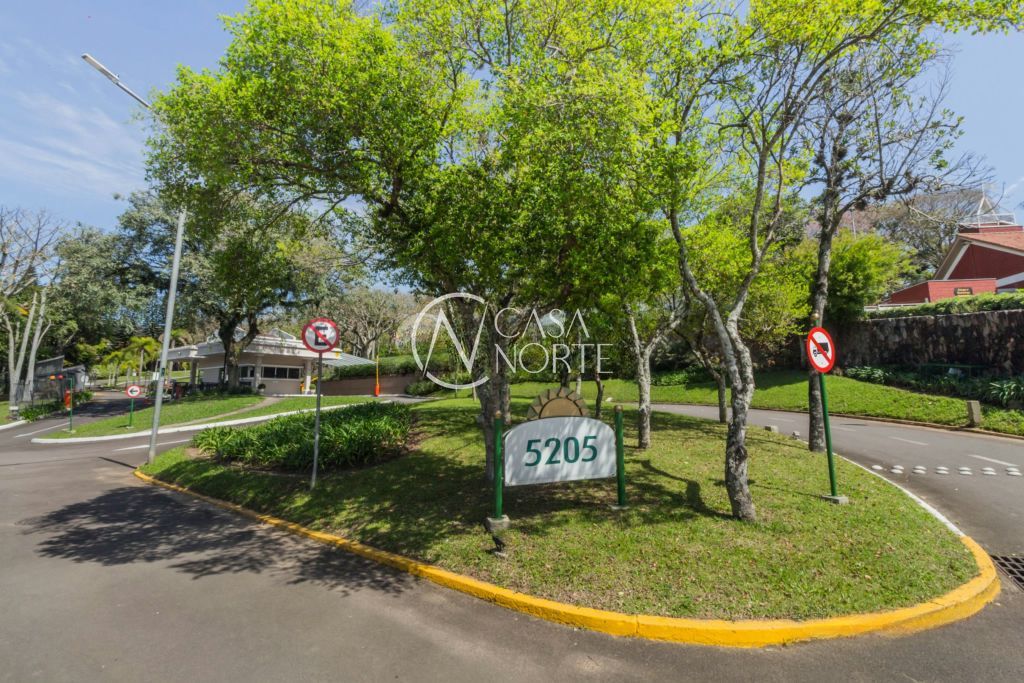 Casa de Condomínio à venda com 3 quartos, 481m², 3 suítes, 2 vagas, Avenida da Cavalhada no bairro Cavalhada em Porto Alegre