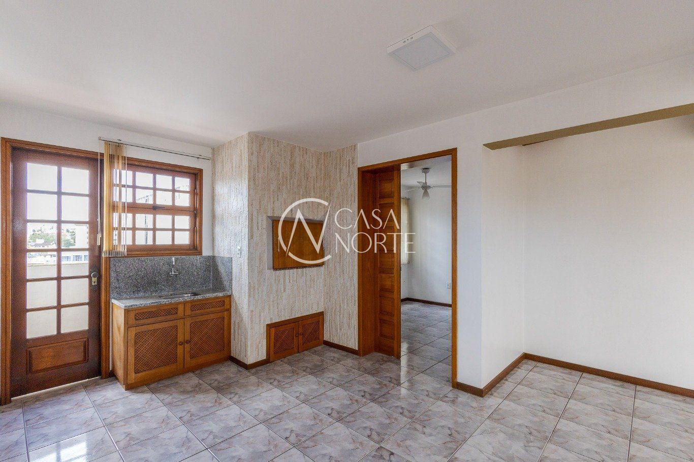 Cobertura à venda com 4 quartos, 214m², 1 suíte, 2 vagas, Rua Sport Club São José no bairro Passo da Areia em Porto Alegre