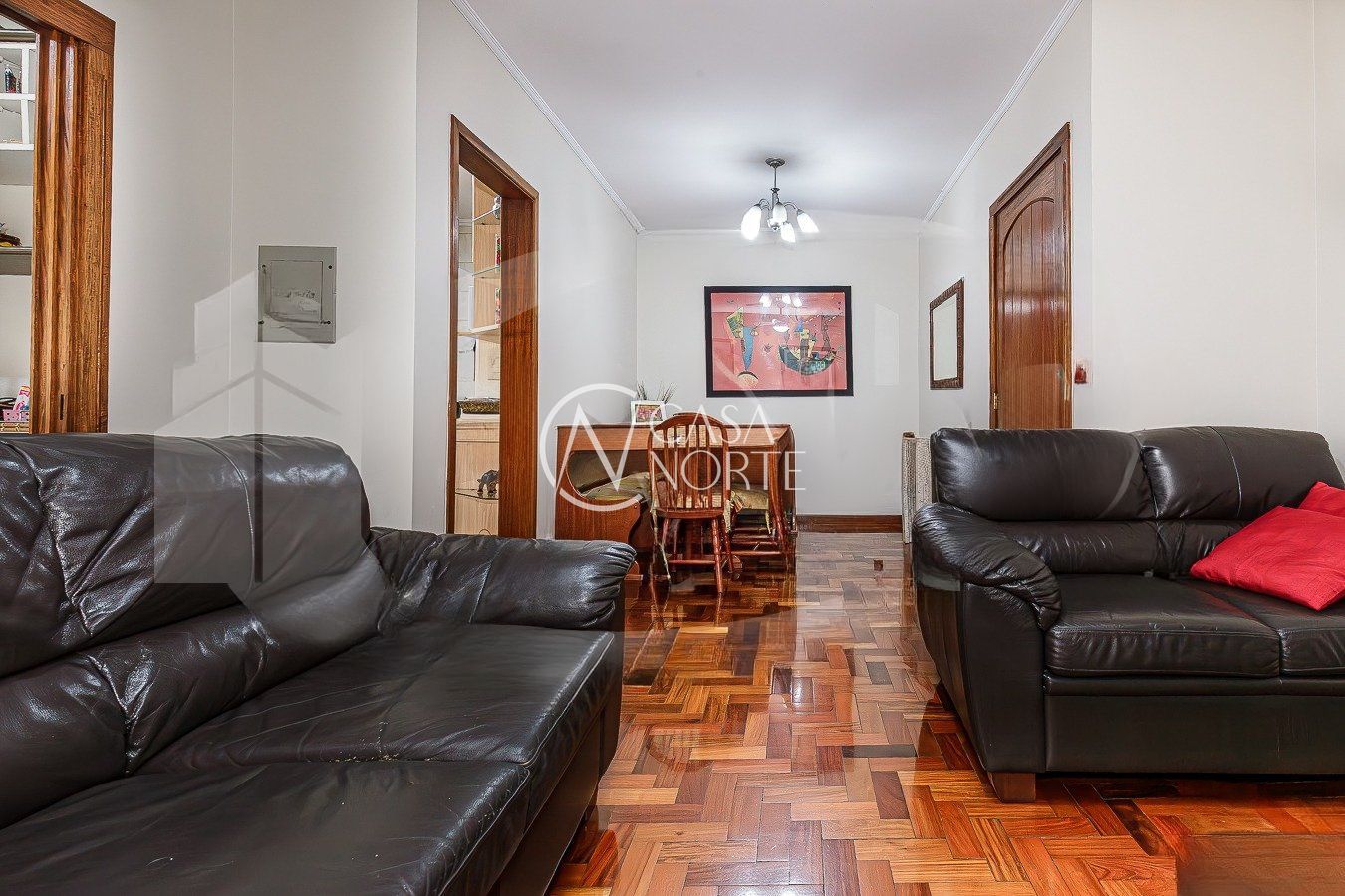 Apartamento à venda com 3 quartos, 96m², 1 suíte, 2 vagas, Rua Engenheiro Sadi Castro no bairro Sarandi em Porto Alegre