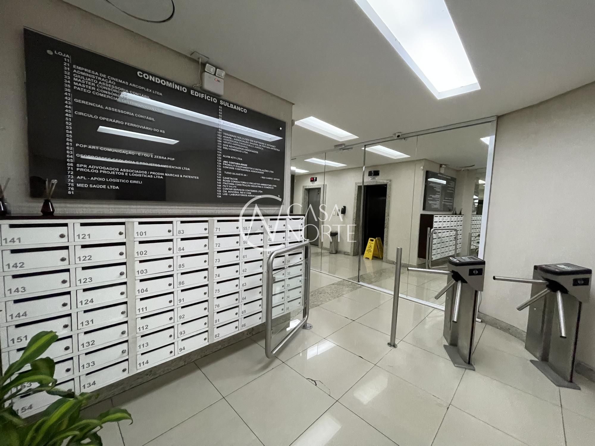 Conjunto Comercial à venda com 3 quartos, 255m², Avenida Farrapos no bairro Floresta em Porto Alegre